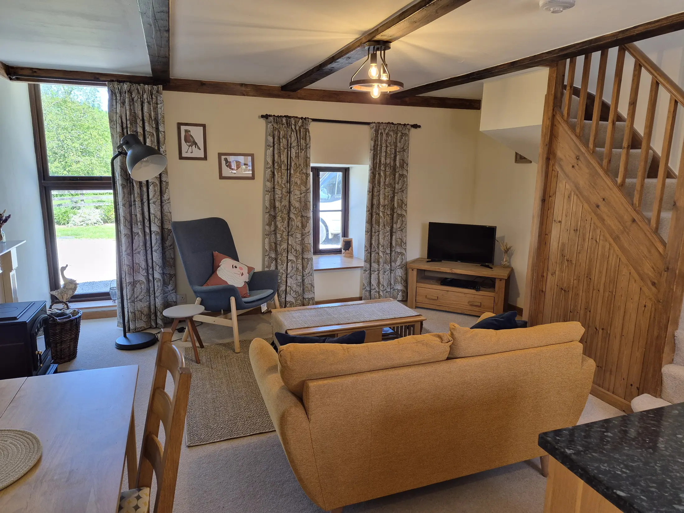 Open-plan lounge in Brook Cottage