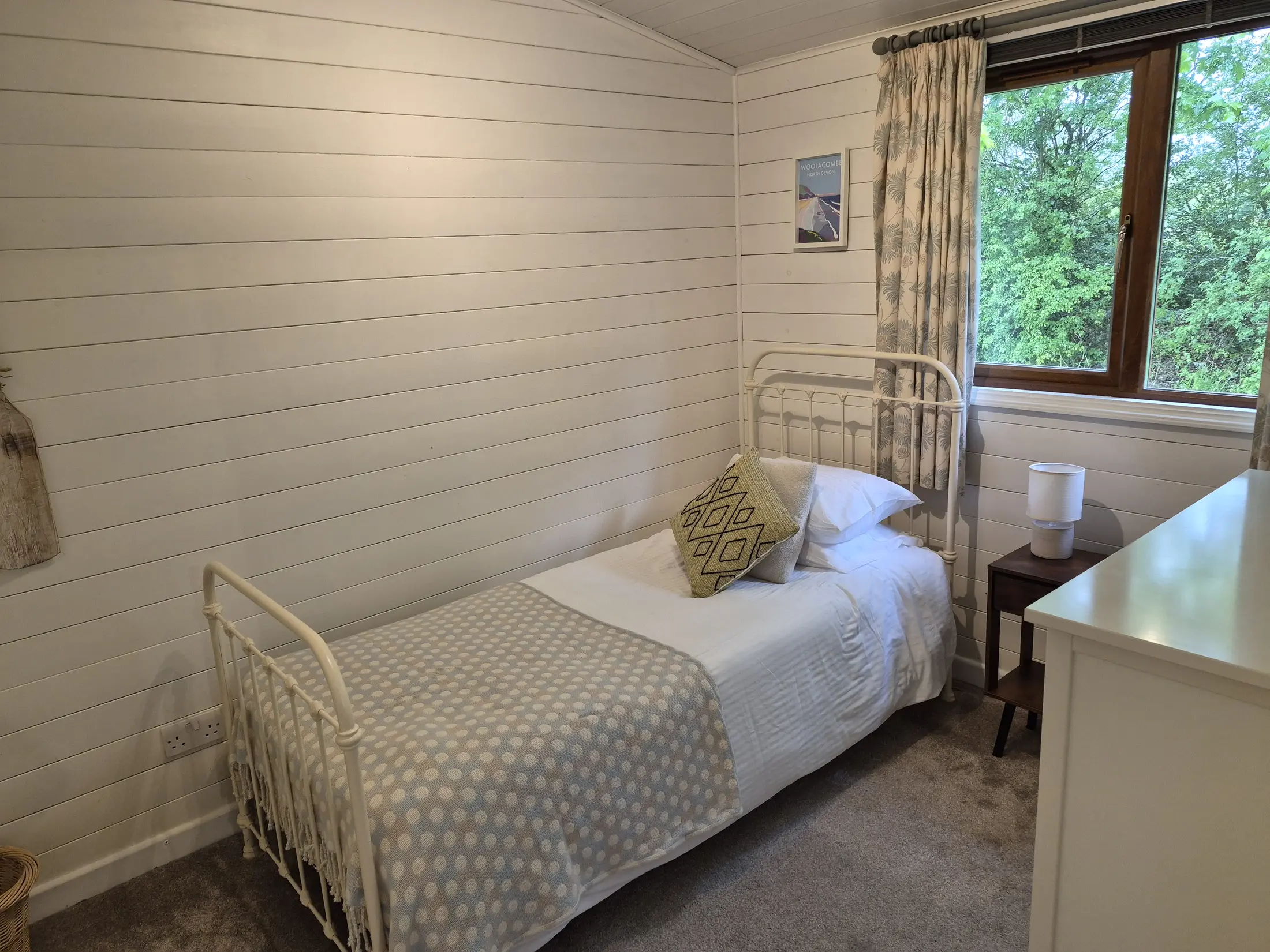 Single bedroom in Torridge Lodge